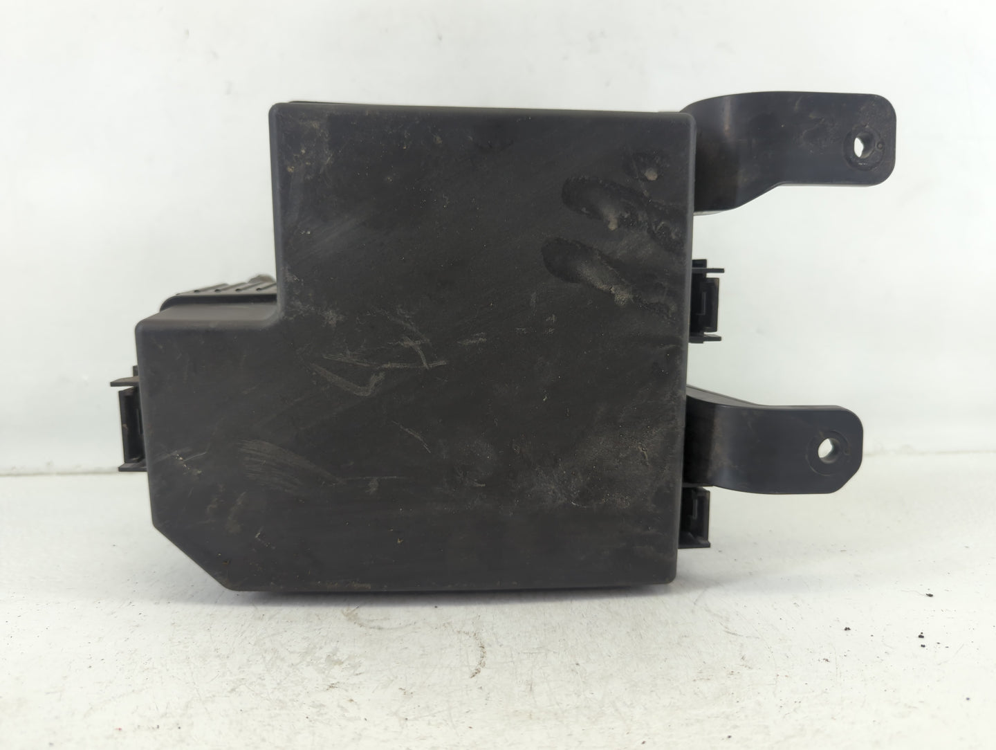 2011-2013 Kia Sorento Fusebox Fuse Box Panel Relay Module P/N:91851-1U100 Fits Fits 2011 2012 2013 OEM Used Auto Parts - Oem