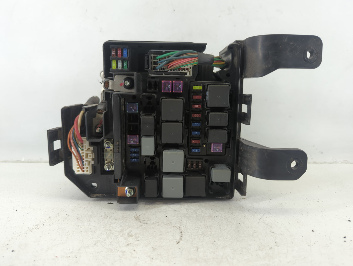 2011-2013 Kia Sorento Fusebox Fuse Box Panel Relay Module P/N:91851-1U100 Fits Fits 2011 2012 2013 OEM Used Auto Parts - Oem