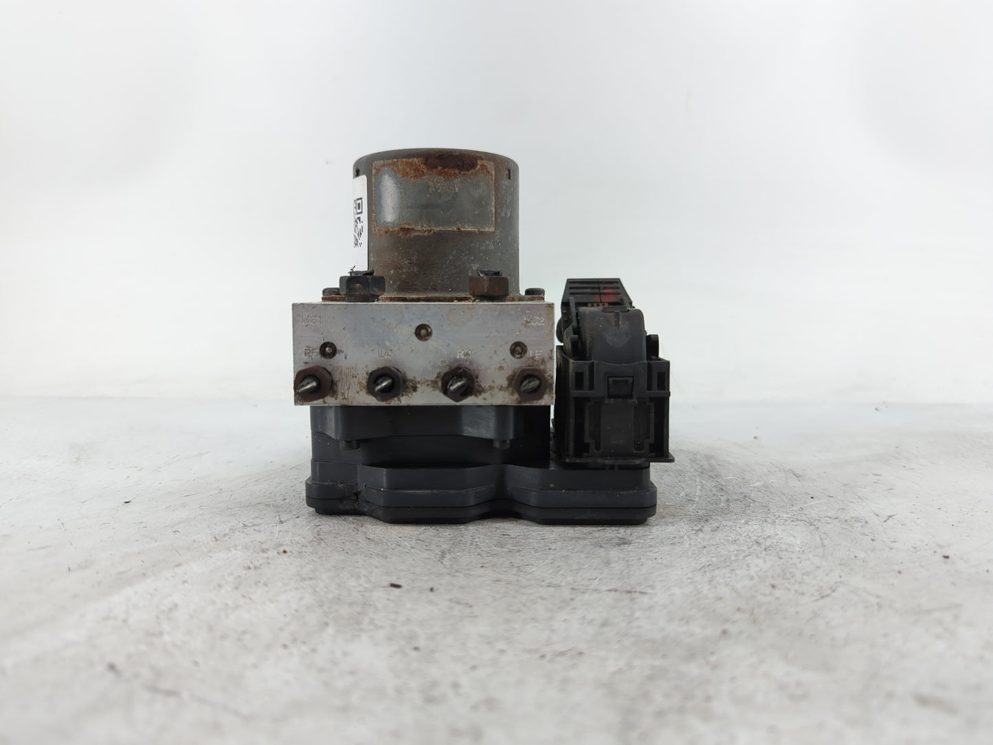 2011-2013 Kia Sorento ABS Pump Control Module Replacement P/N:BE6003E622 Fits Fits 2011 2012 2013 OEM Used Auto Parts - Oemu