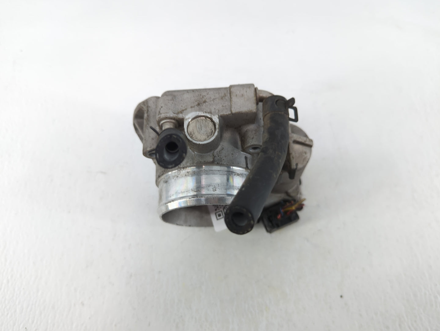 2011-2013 Kia Sorento Throttle Body P/N:35100-25400 Fits Fits 2006 2007 2008 2009 2010 2011 2012 2013 OEM Used Auto Parts - 