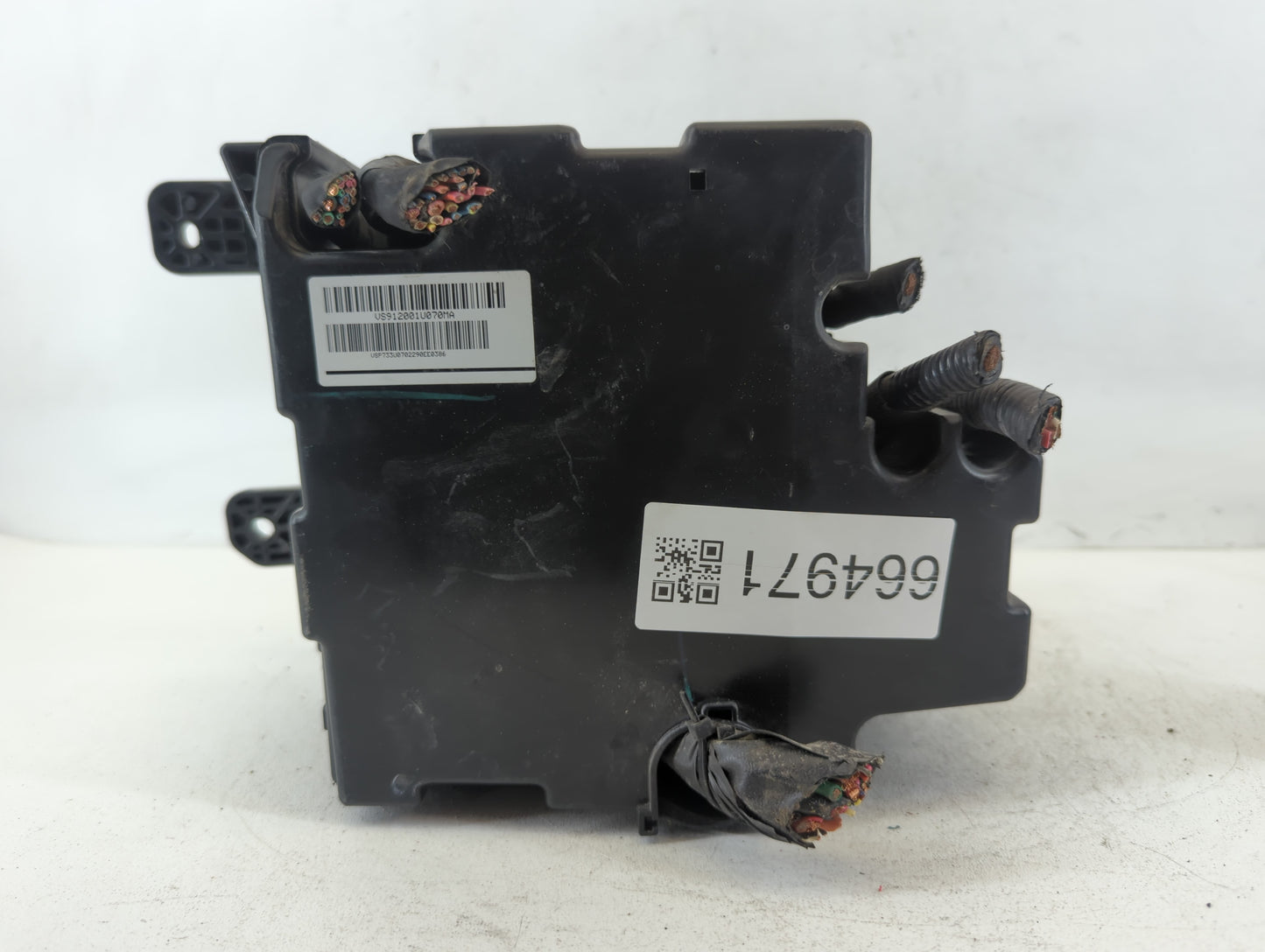 2011-2013 Kia Sorento Fusebox Fuse Box Panel Relay Module P/N:91941-2P020 Fits Fits 2011 2012 2013 OEM Used Auto Parts - Oem