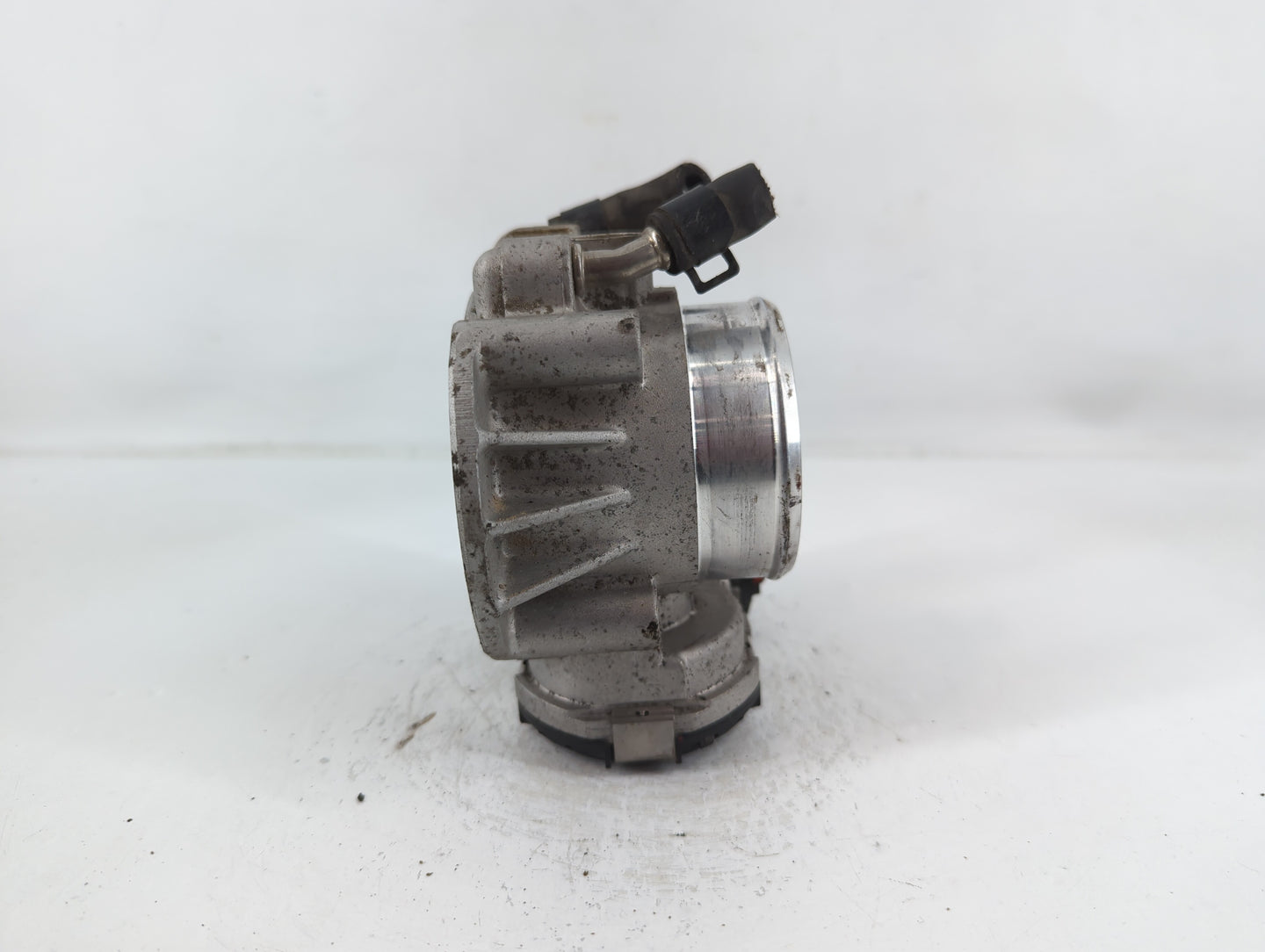 2011-2013 Kia Sorento Throttle Body P/N:9 590 930 001 35100-25400 Fits Fits 2006 2007 2008 2009 2010 2011 2012 2013 OEM Used
