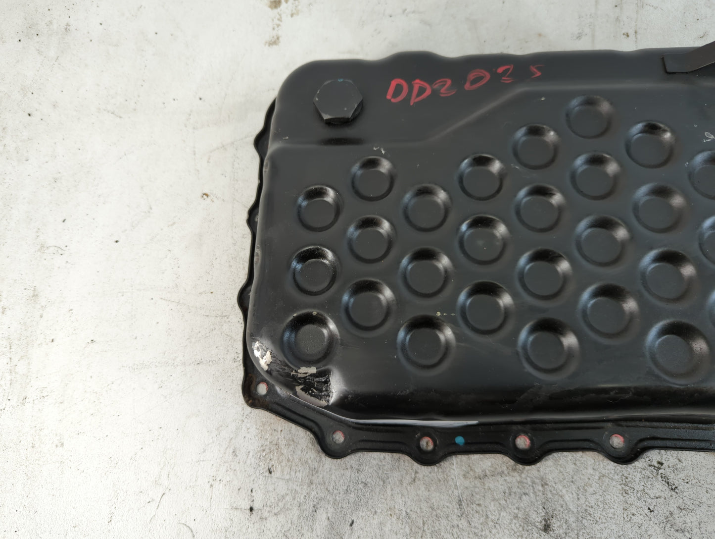2011-2013 Kia Sorento Engine Oil Pan P/N:0910176398 Fits Fits 2009 2010 2011 2012 2013 OEM Used Auto Parts - Oemusedautopart