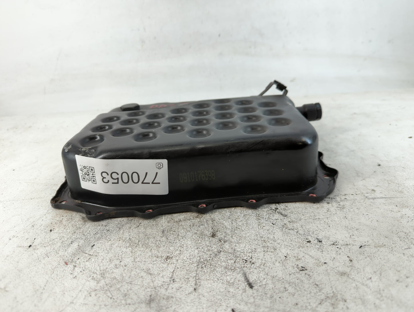 2011-2013 Kia Sorento Engine Oil Pan P/N:0910176398 Fits Fits 2009 2010 2011 2012 2013 OEM Used Auto Parts - Oemusedautopart