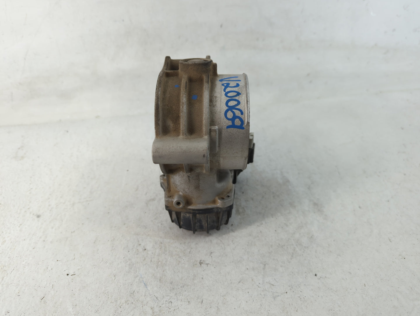 2011-2013 Kia Sorento Throttle Body P/N:35100 280990 Fits Fits 2010 2011 2012 2013 2014 OEM Used Auto Parts - Oemusedautopar