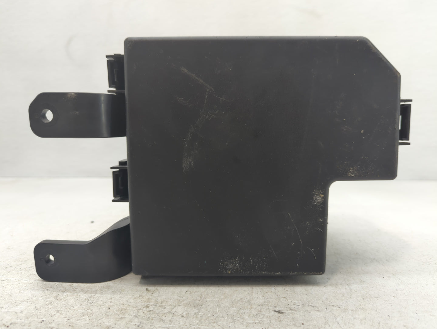 2011-2013 Kia Sorento Fusebox Fuse Box Panel Relay Module P/N:91941-2P020 Fits Fits 2011 2012 2013 OEM Used Auto Parts - Oem
