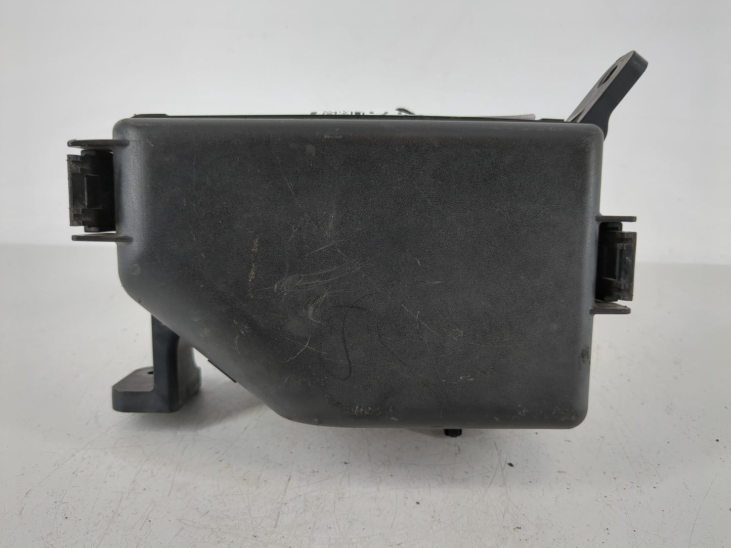 2010-2011 Kia Soul Fusebox Fuse Box Panel Relay Module P/N:912372K925 Fits Fits 2010 2011 OEM Used Auto Parts - Oemusedautop