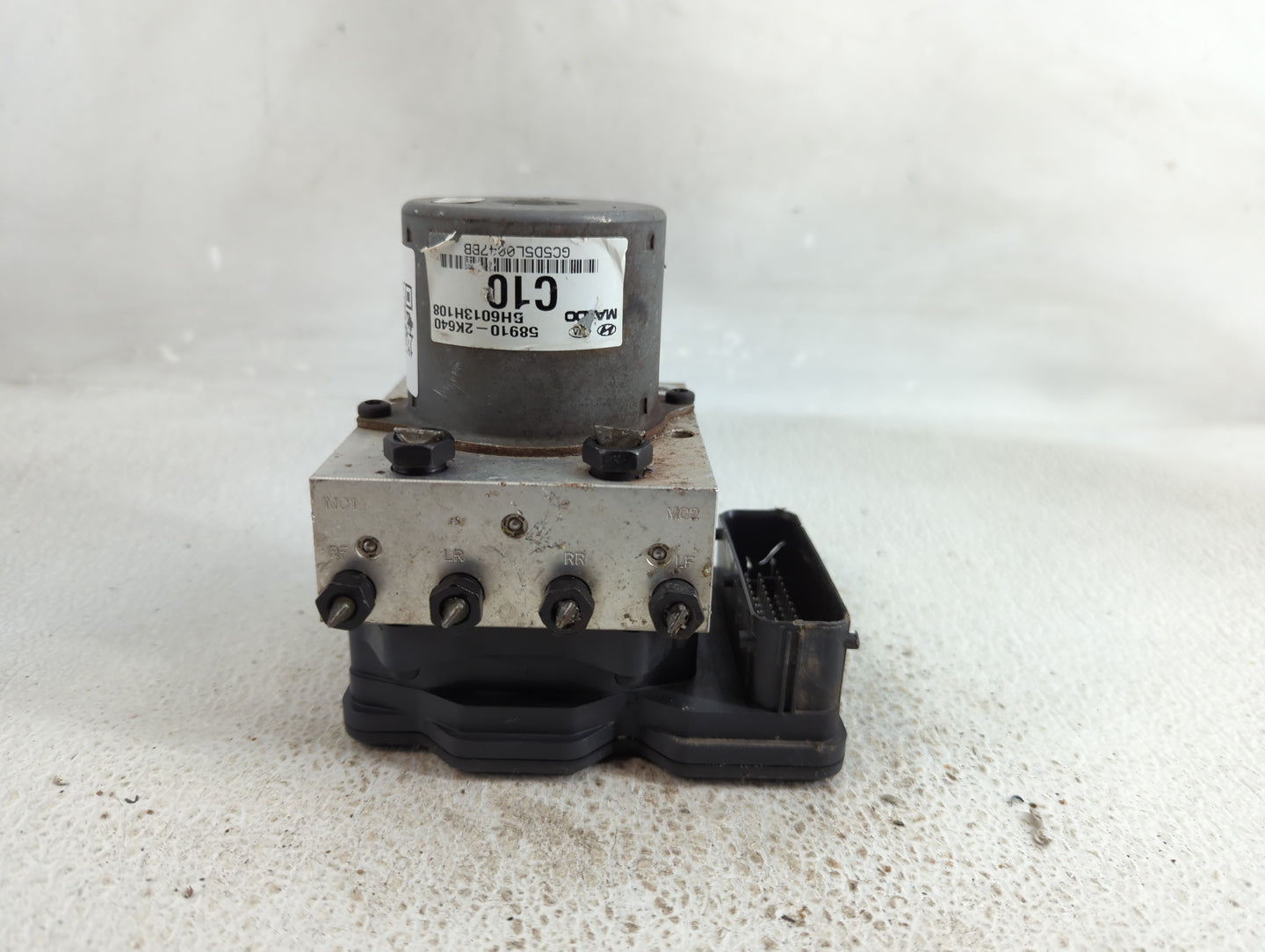 2011 Kia Soul ABS Pump Control Module Replacement P/N:58910-2K640 Fits OEM Used Auto Parts - Oemusedautoparts1.com