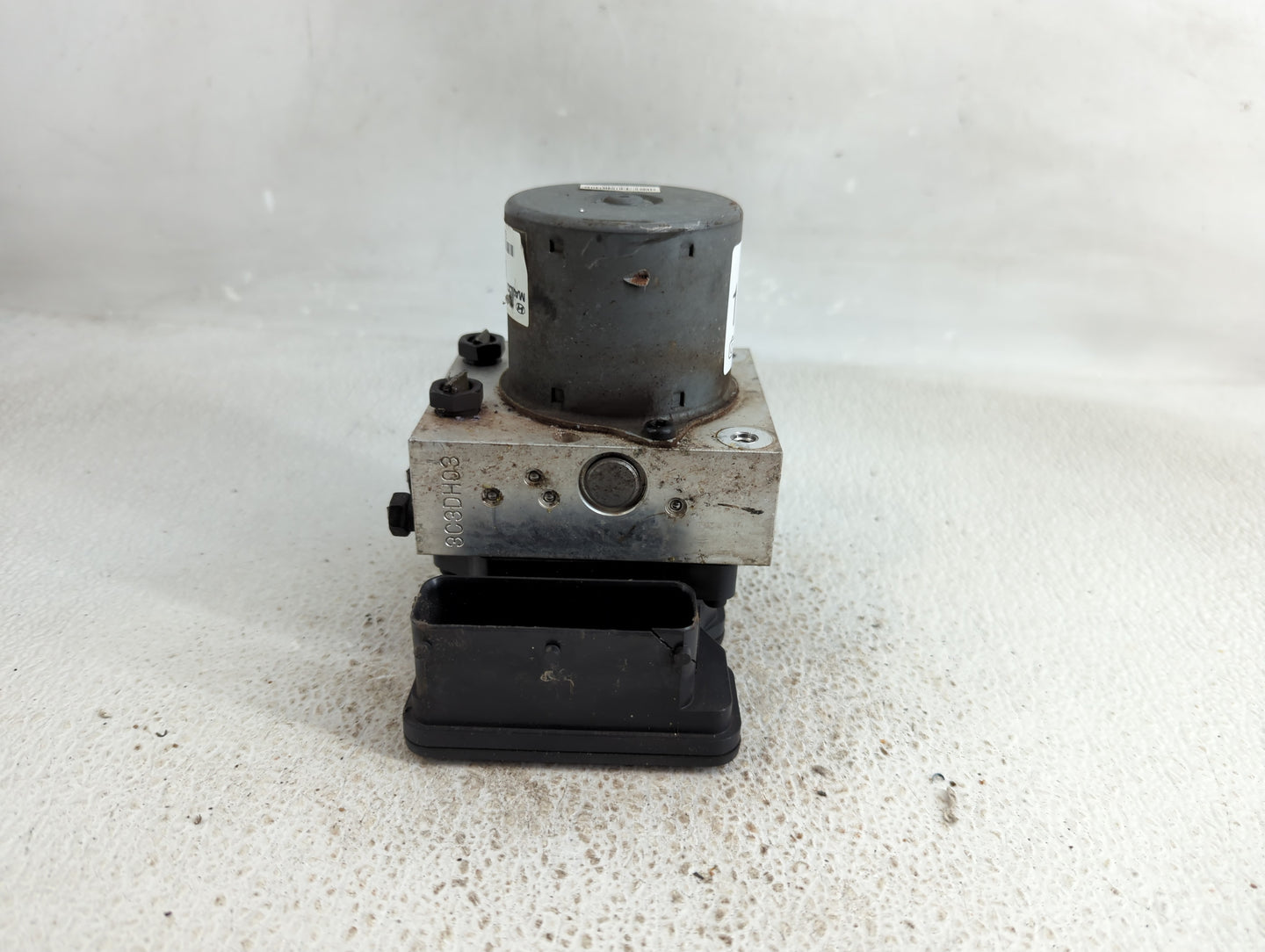 2011 Kia Soul ABS Pump Control Module Replacement P/N:58910-2K640 Fits OEM Used Auto Parts - Oemusedautoparts1.com