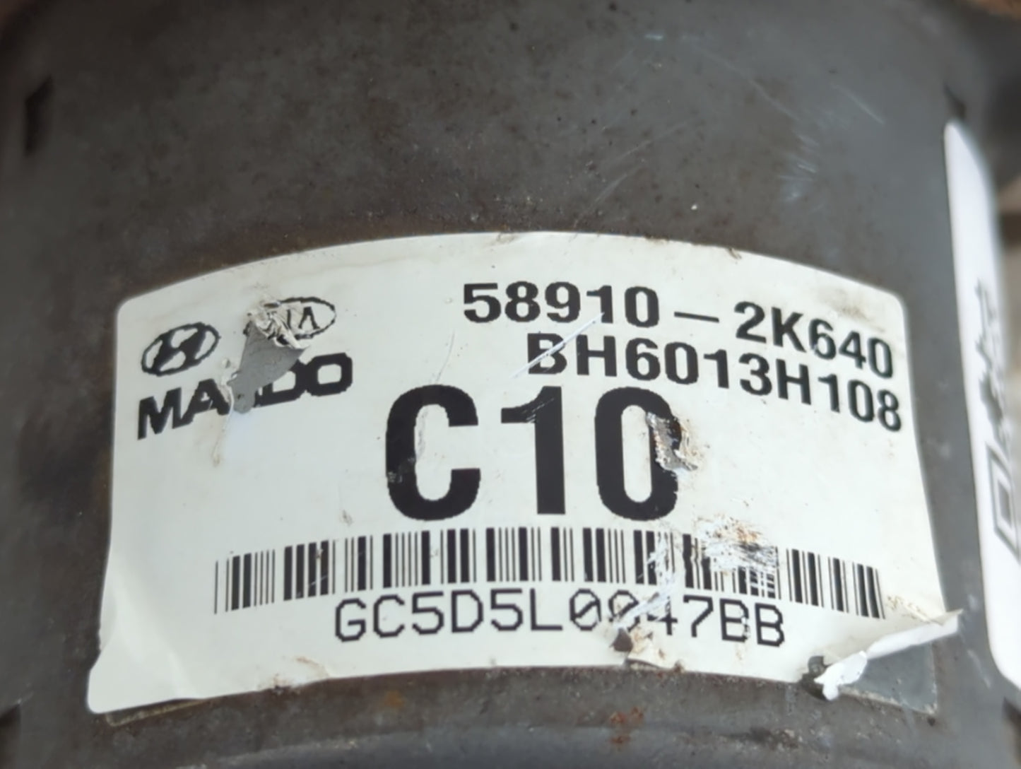 2011 Kia Soul ABS Pump Control Module Replacement P/N:58910-2K640 Fits OEM Used Auto Parts - Oemusedautoparts1.com