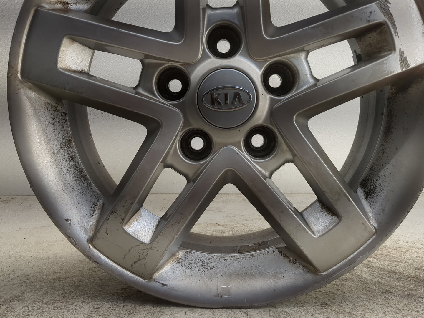 2010-2011 Kia Soul Oem Wheel Rim - Oemusedautoparts1.com