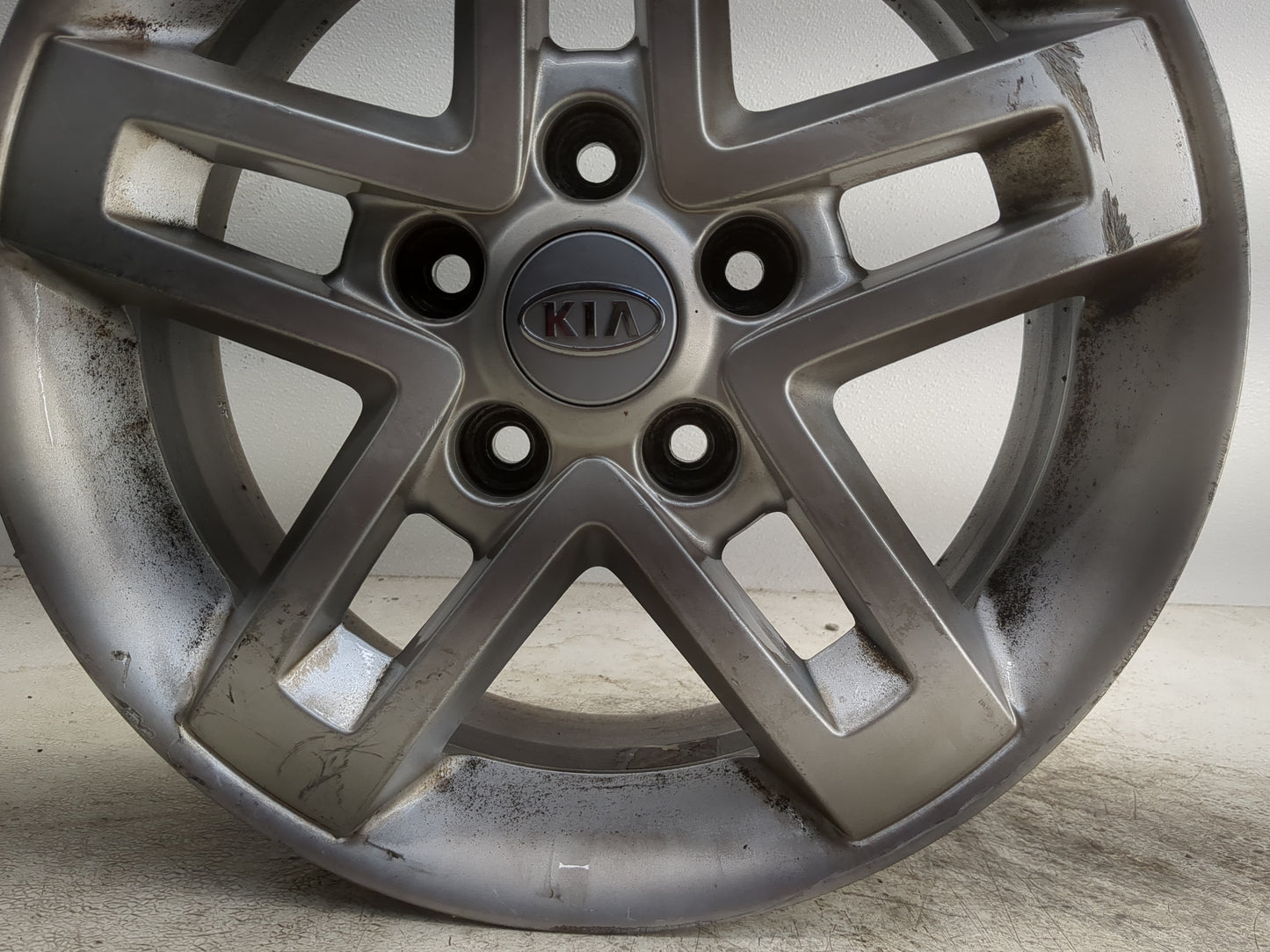 2010-2011 Kia Soul Oem Wheel Rim - Oemusedautoparts1.com