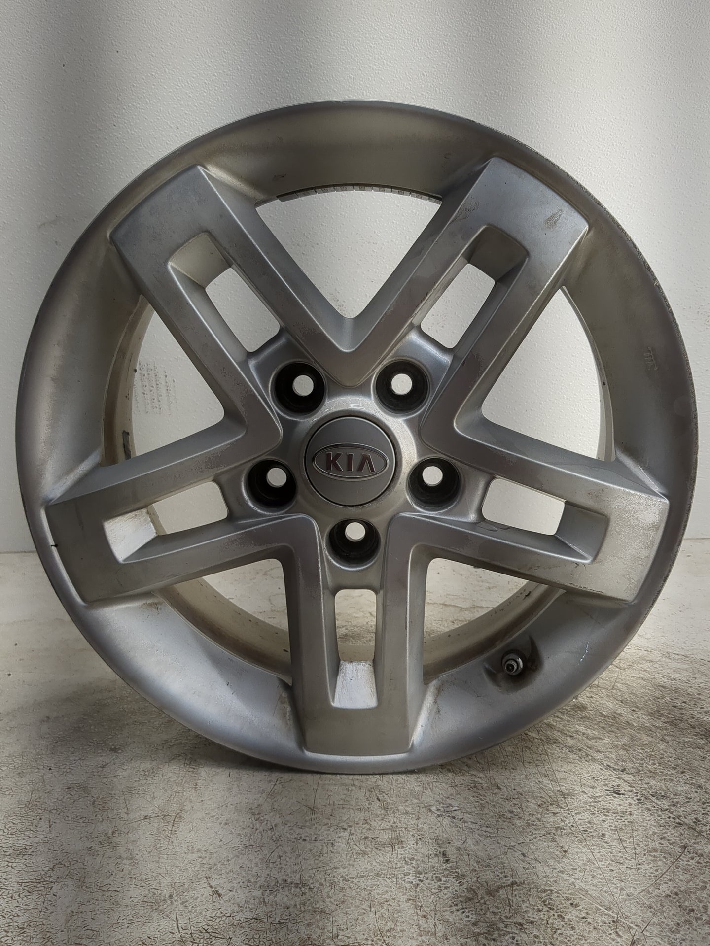 2010-2013 Kia Soul Oem Wheel Rim - Oemusedautoparts1.com