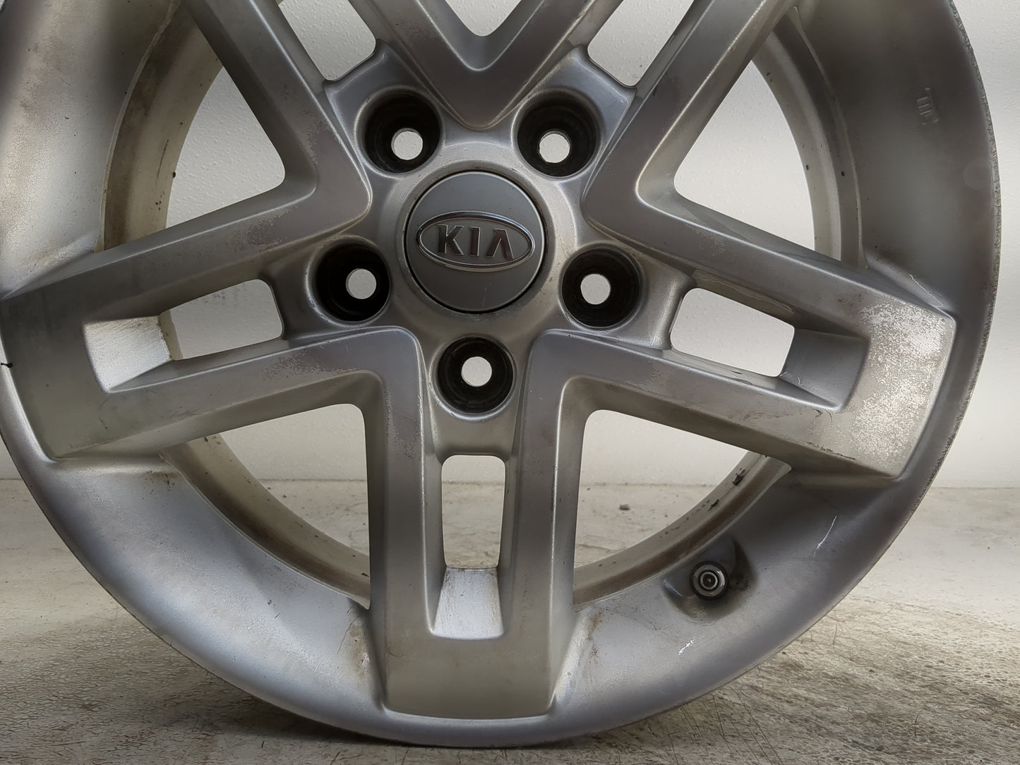 2010-2013 Kia Soul Oem Wheel Rim - Oemusedautoparts1.com