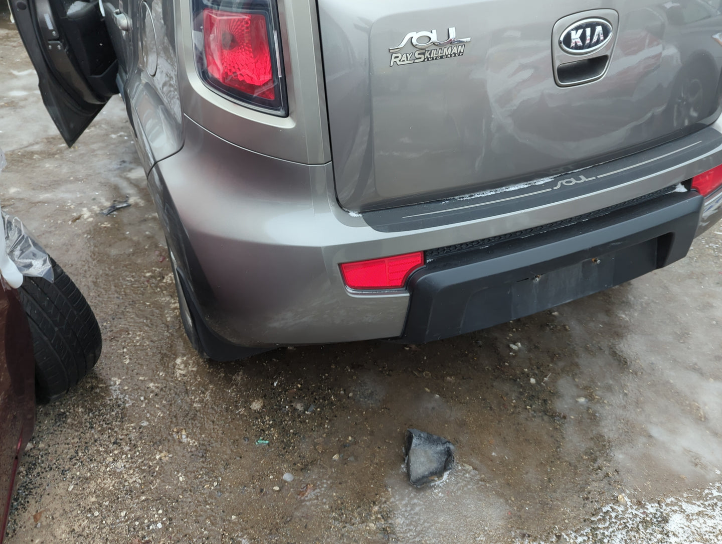 2010-2011 Kia Soul Rear Bumper Assembly Oem - Oemusedautoparts1.com