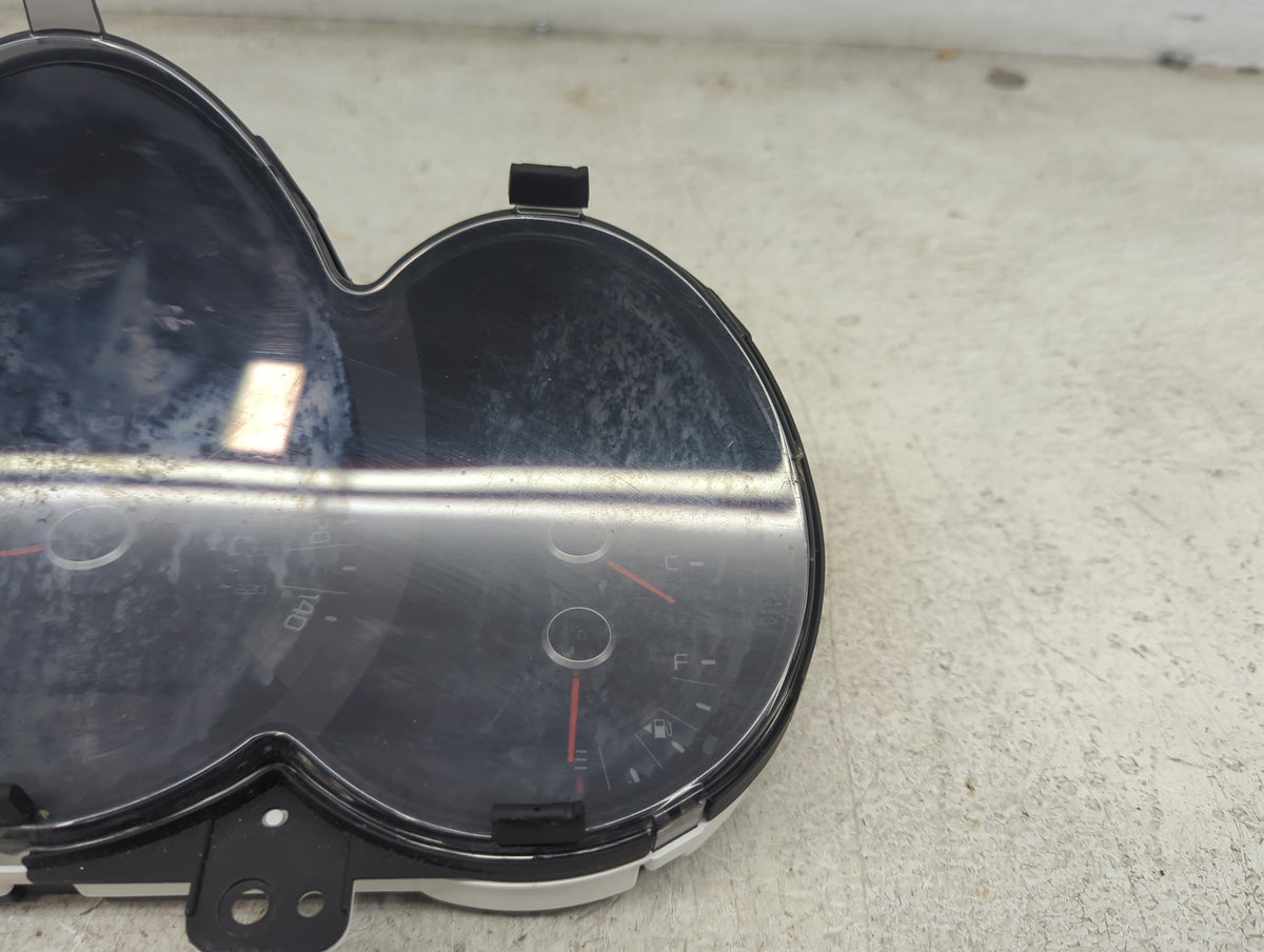2010-2011 Kia Soul Instrument Cluster Speedometer Gauges P/N:94011-2K260 Miles:185K Fits Fits 2010 2011 OEM Used Auto Parts 