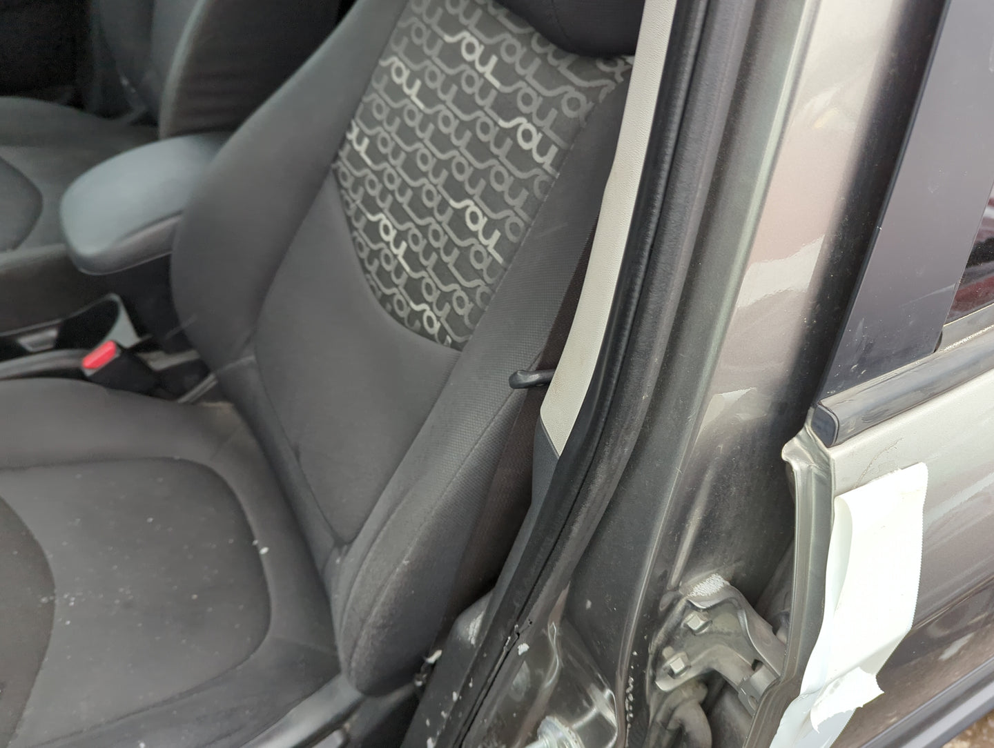 2010-2011 Kia Soul Driver Front Seat Oem - Oemusedautoparts1.com