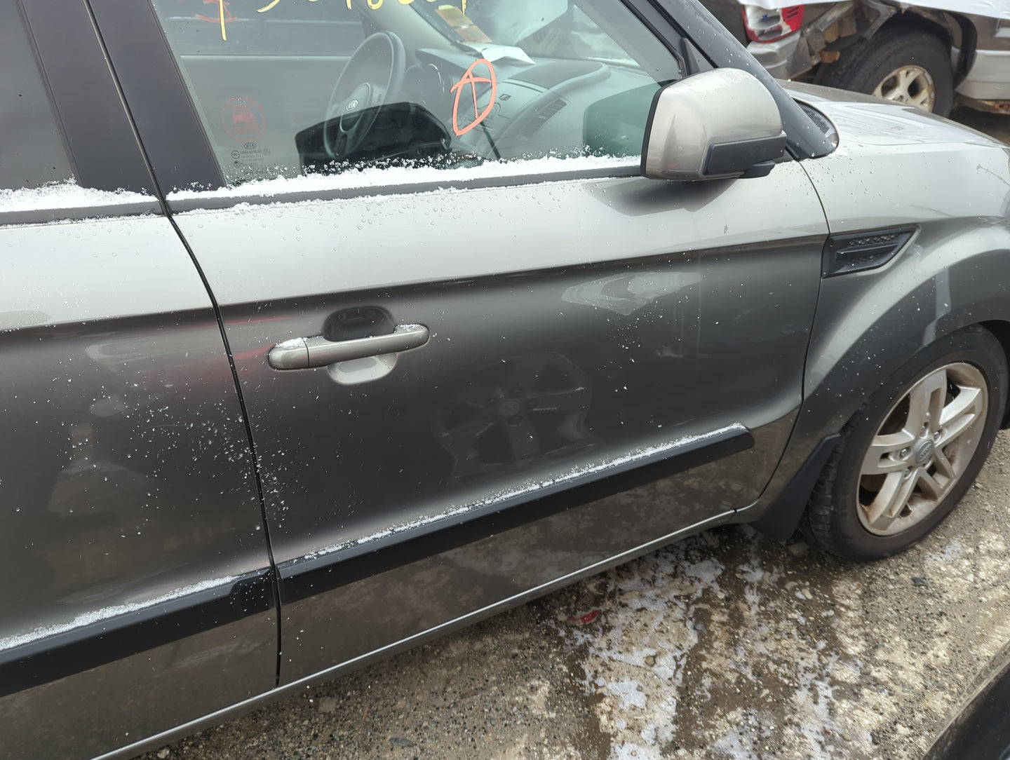 2010-2011 Kia Soul Passenger Front Door Oem - Oemusedautoparts1.com