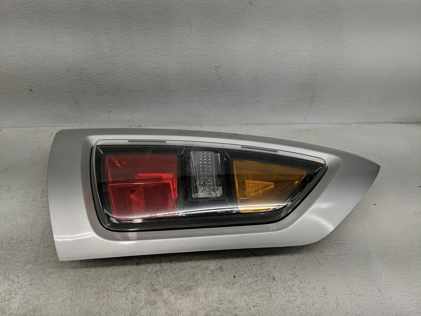 2010-2011 Kia Soul Tail Light Assembly Passenger Right OEM Fits Fits 2010 2011 OEM Used Auto Parts - Oemusedautoparts1.com