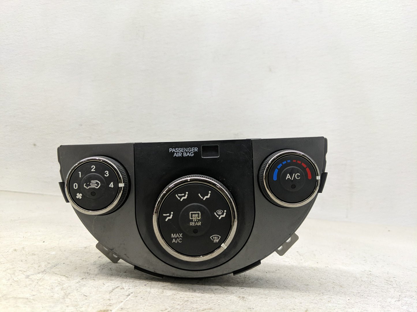 2010-2011 Kia Soul Climate Control Module Temperature AC/Heater Replacement P/N:97250-2KXXX Fits Fits 2010 2011 OEM Used Aut