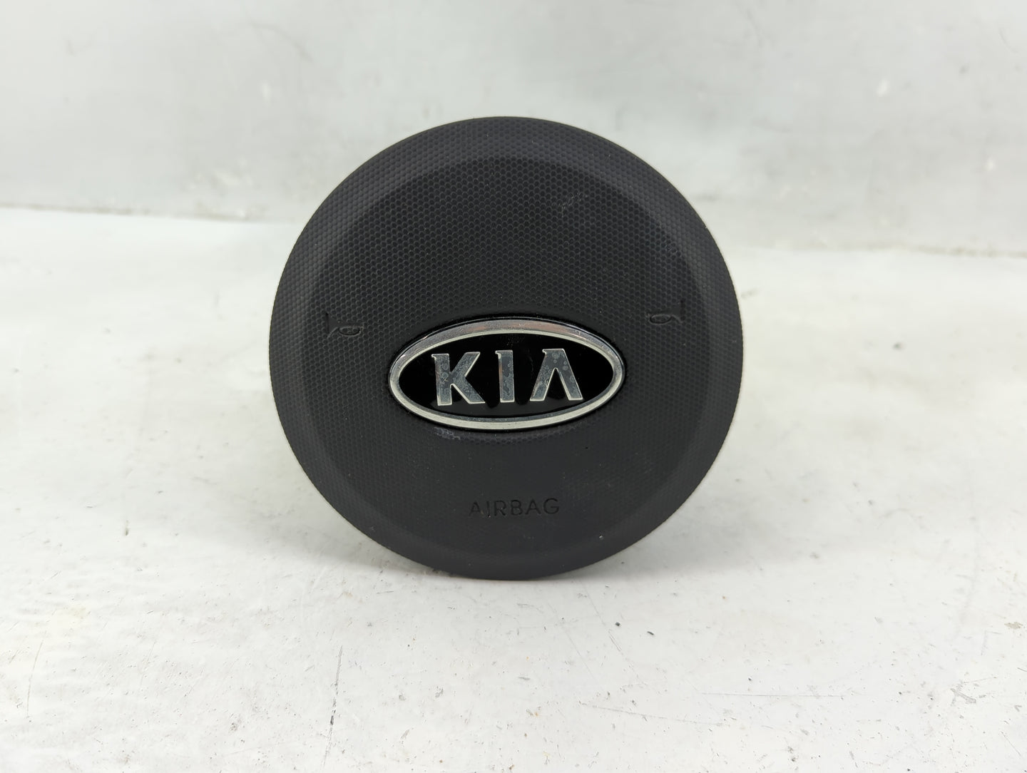 2010-2011 Kia Soul Air Bag Driver Left Steering Wheel Mounted Fits Fits 2010 2011 OEM Used Auto Parts - Oemusedautoparts1.co