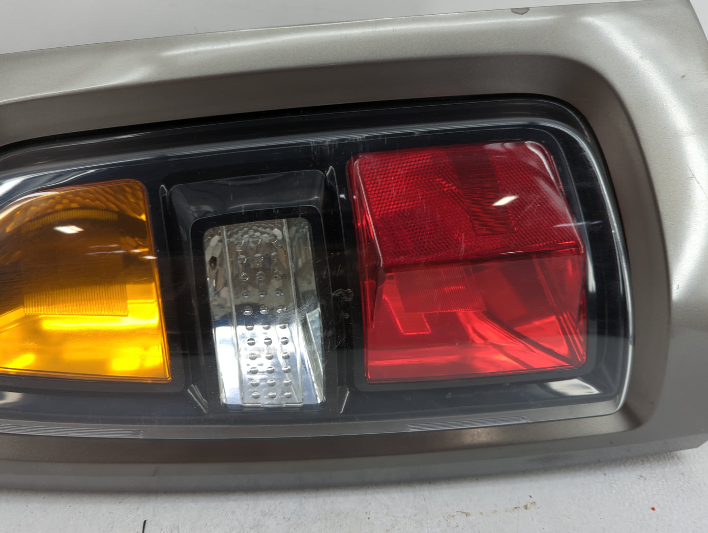 2010-2011 Kia Soul Tail Light Assembly Passenger Right OEM Fits Fits 2010 2011 OEM Used Auto Parts - Oemusedautoparts1.com