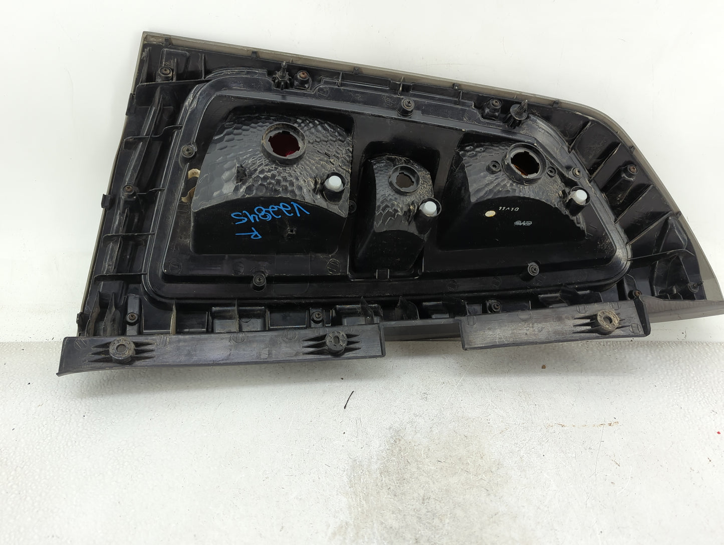 2010-2011 Kia Soul Tail Light Assembly Passenger Right OEM Fits Fits 2010 2011 OEM Used Auto Parts - Oemusedautoparts1.com