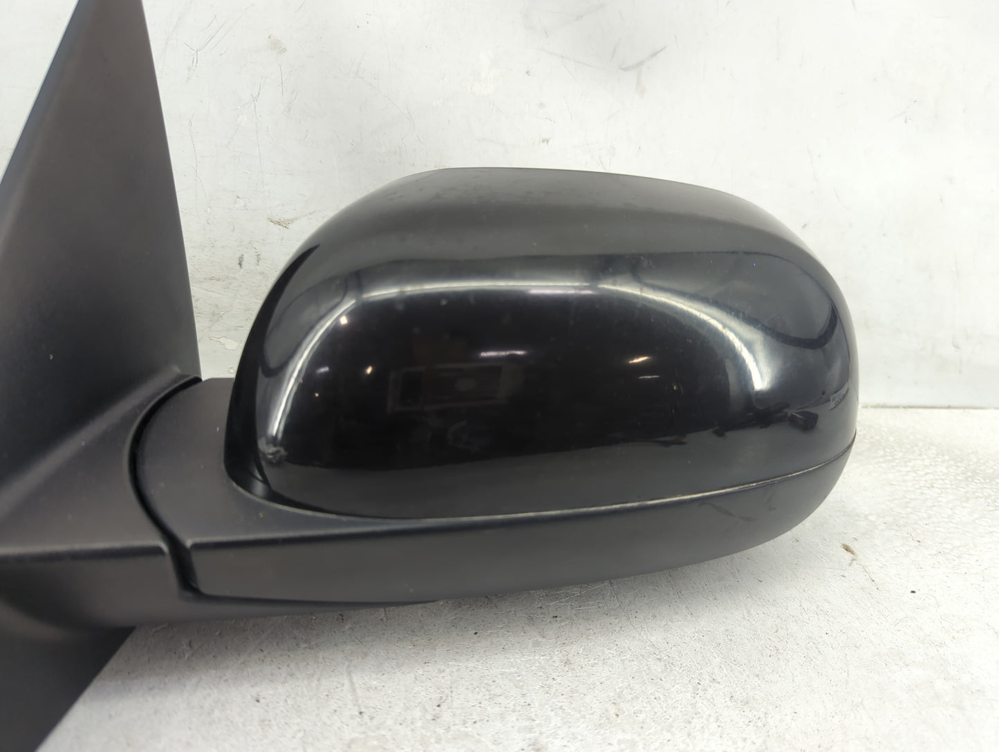 2014-2019 Kia Soul Driver Side View Mirror - Left Door Mirror OEM Used - Oemusedautoparts1.com