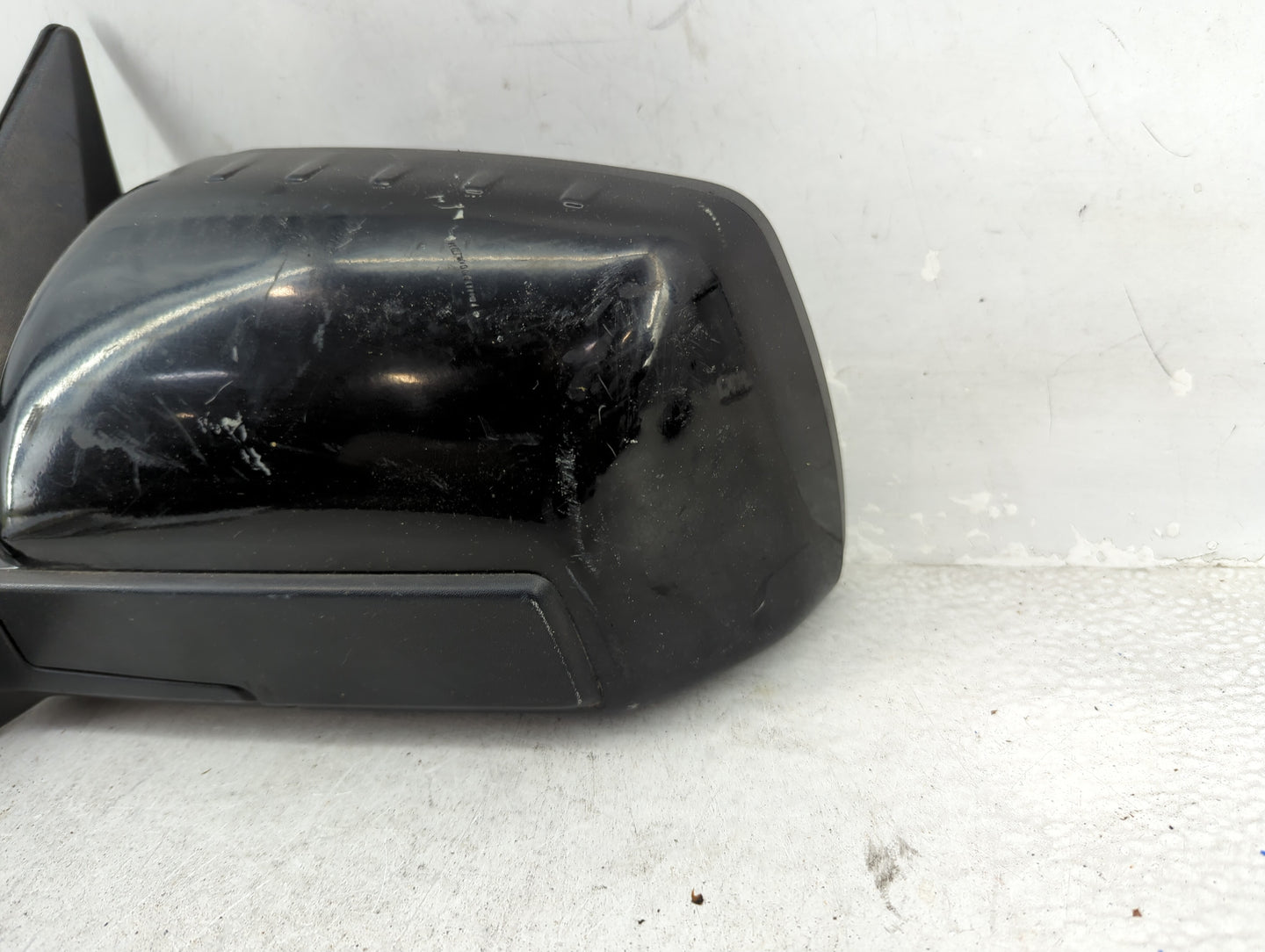 2010-2013 Kia Soul Driver Side View Mirror - Left Door Mirror OEM Used - Oemusedautoparts1.com