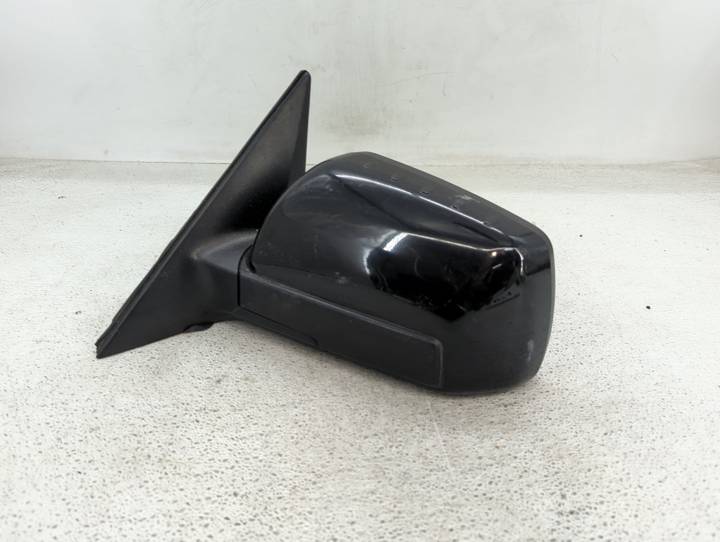 2010-2013 Kia Soul Driver Side View Mirror - Left Door Mirror OEM Used - Oemusedautoparts1.com