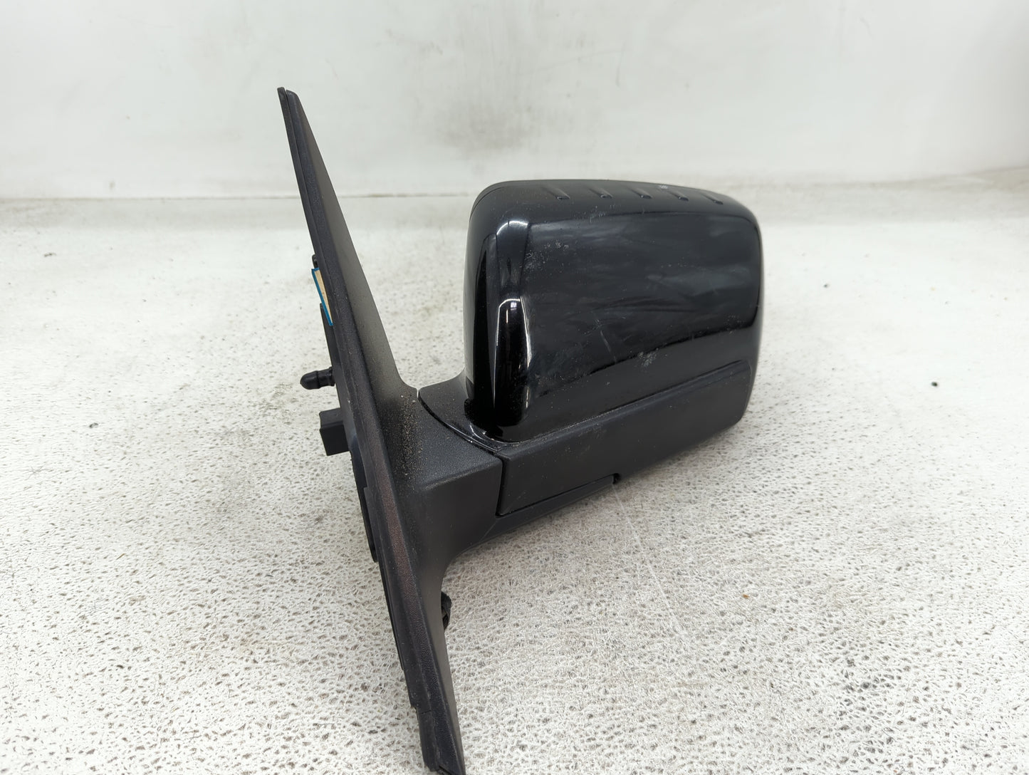2010-2013 Kia Soul Driver Side View Mirror - Left Door Mirror OEM Used - Oemusedautoparts1.com
