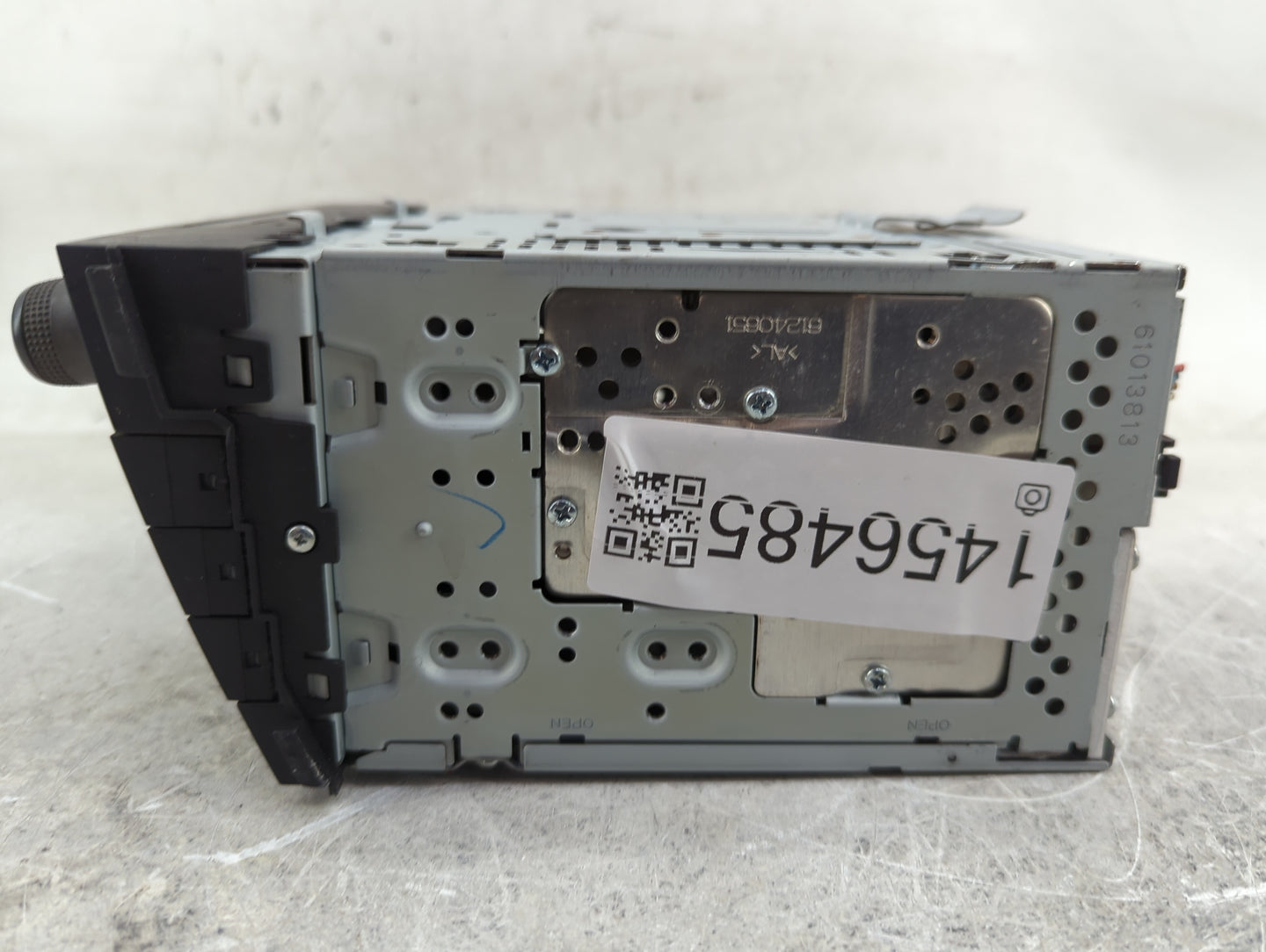 2010-2011 Kia Soul Radio AM FM Cd Player Receiver Replacement P/N:96140-2K200AMAE Fits Fits 2010 2011 OEM Used Auto Parts - 