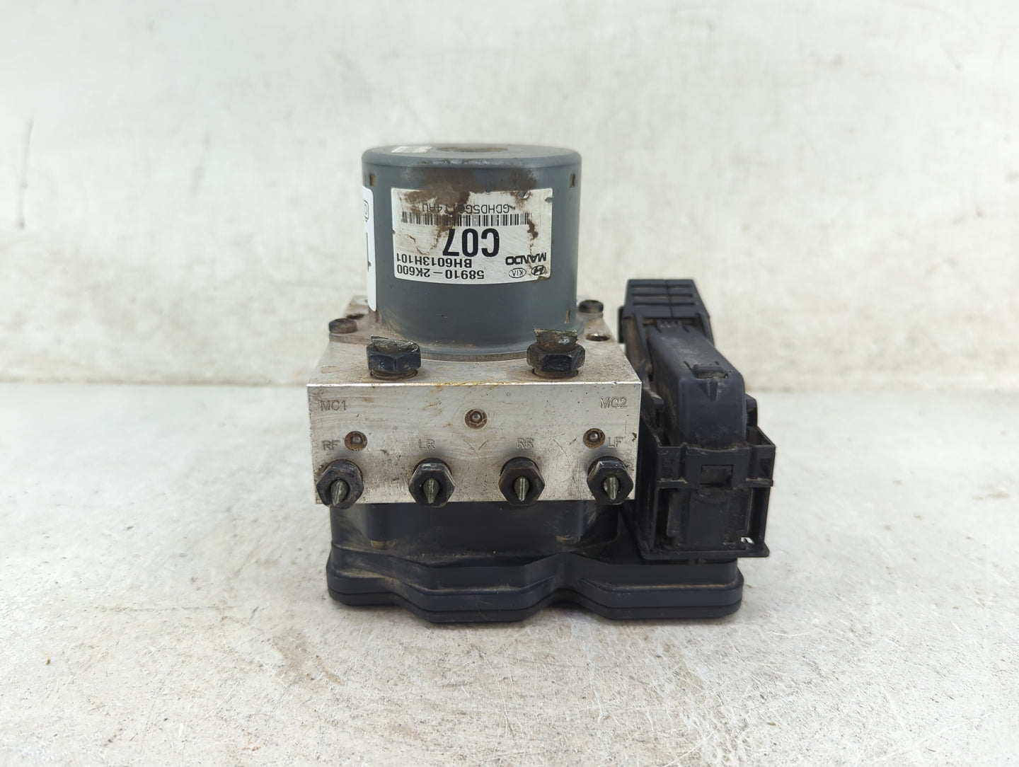 2011 Kia Soul ABS Pump Control Module Replacement P/N:58910-2K600 BH6013H101, GDHD5G0114AU Fits OEM Used Auto Parts - Oemuse