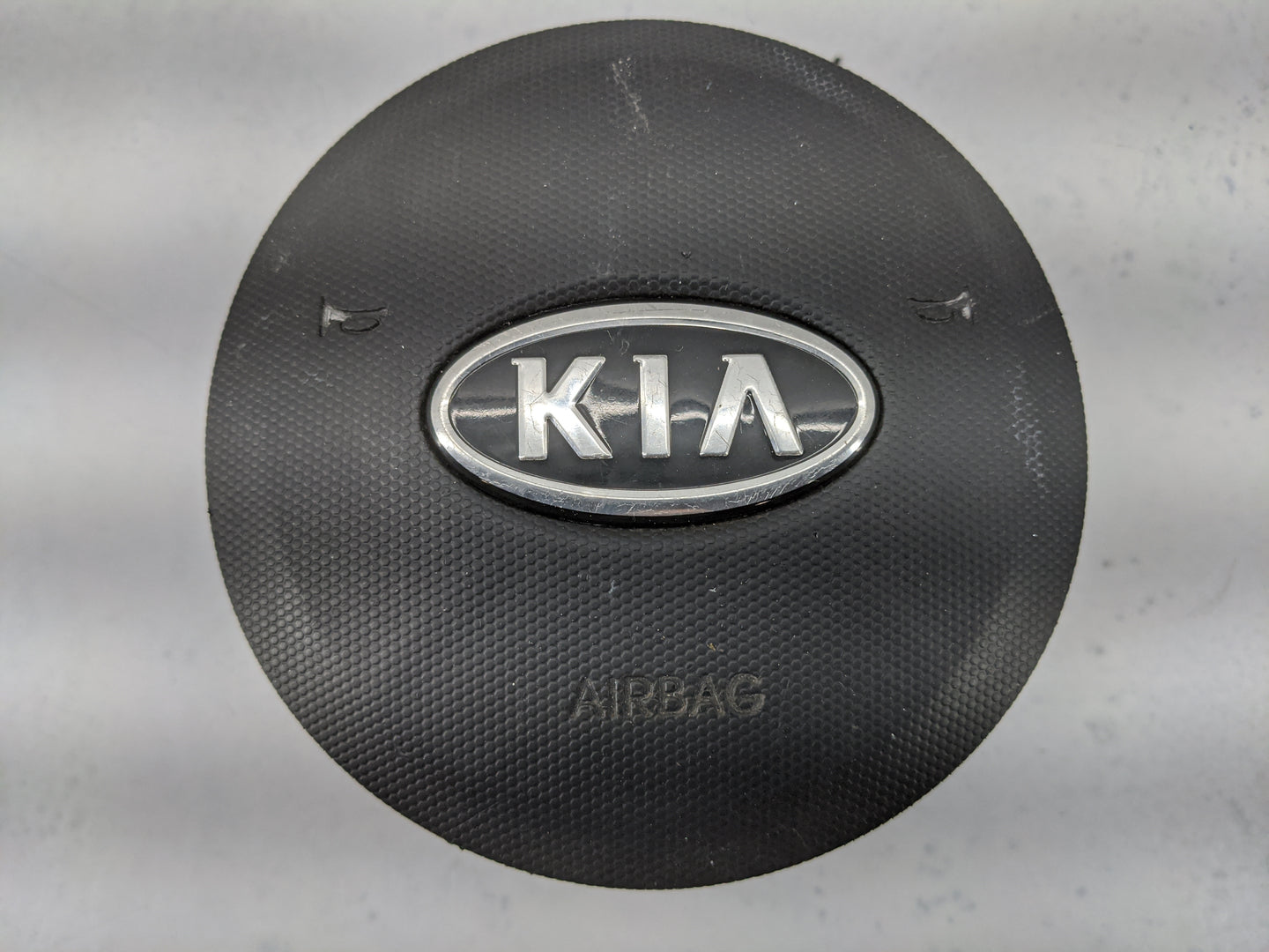 2010-2011 Kia Soul Air Bag Driver Left Steering Wheel Mounted 1477604 - Oemusedautoparts1.com