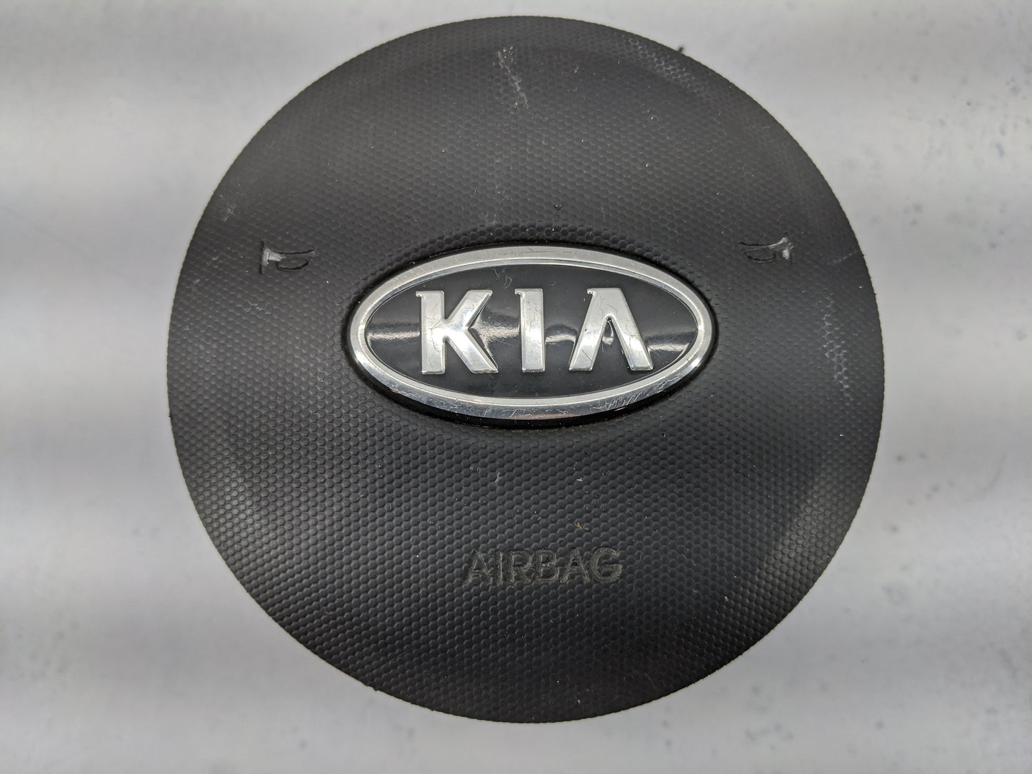 2010-2011 Kia Soul Air Bag Driver Left Steering Wheel Mounted 1477604 - Oemusedautoparts1.com