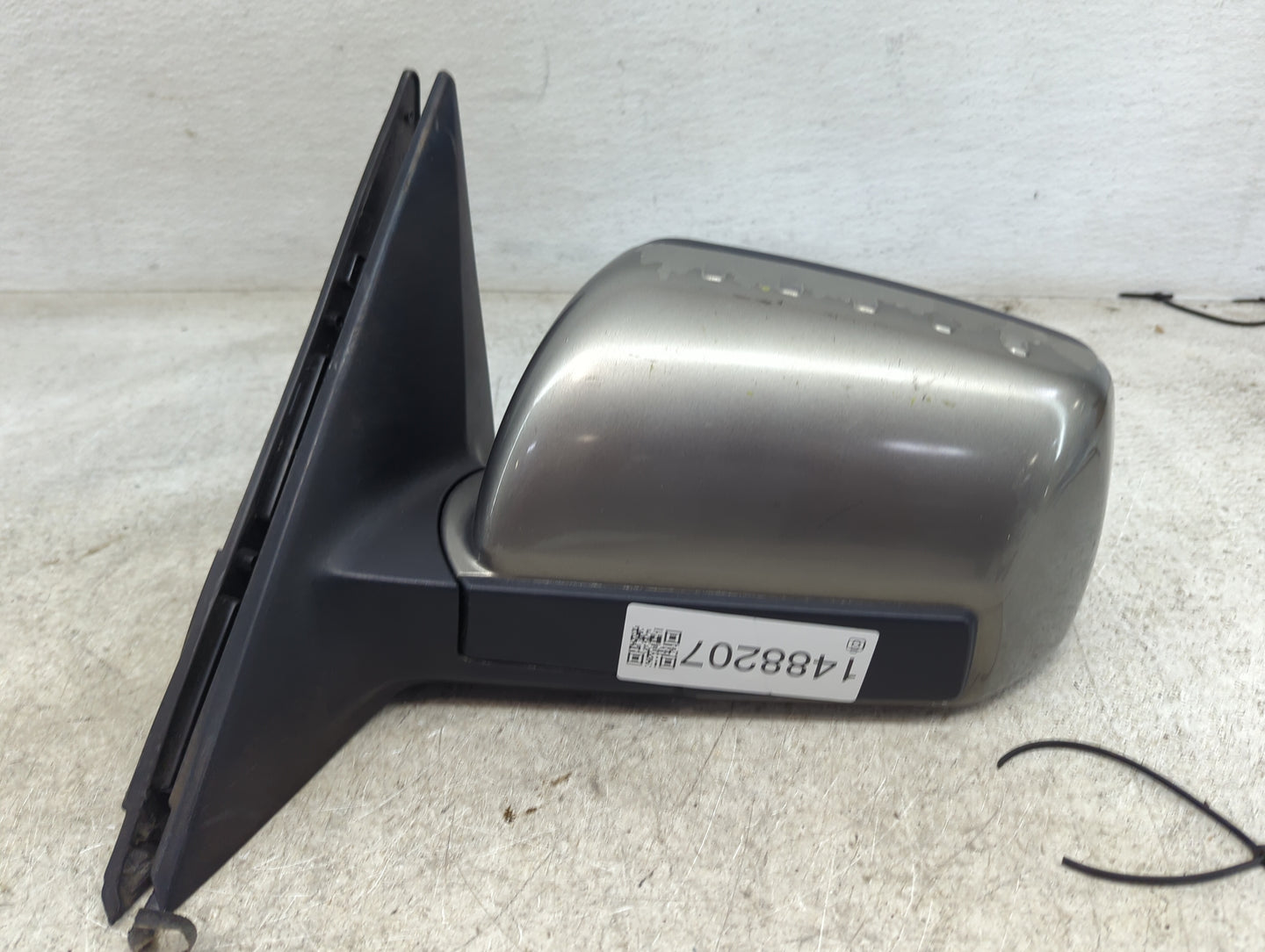 2010-2013 Kia Soul Driver Side View Mirror - Left Door Mirror OEM Used - Oemusedautoparts1.com