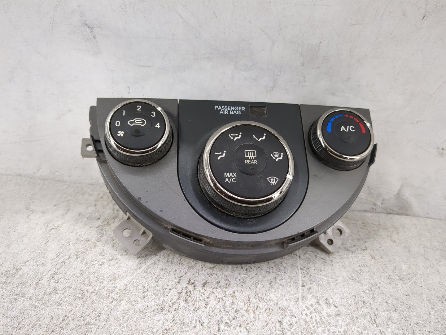 2010-2011 Kia Soul Climate Control Module Temperature AC/Heater Replacement P/N:97250-2KXXX Fits Fits 2010 2011 OEM Used Aut