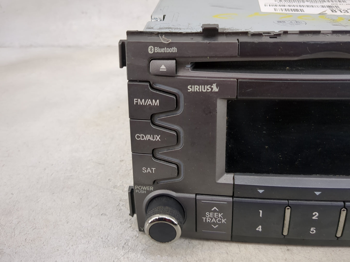 2010-2011 Kia Soul Radio AM FM Cd Player Receiver Replacement P/N:961502K206ALK 96150-2K206ALK, A-200AMABL Fits Fits 2010 20