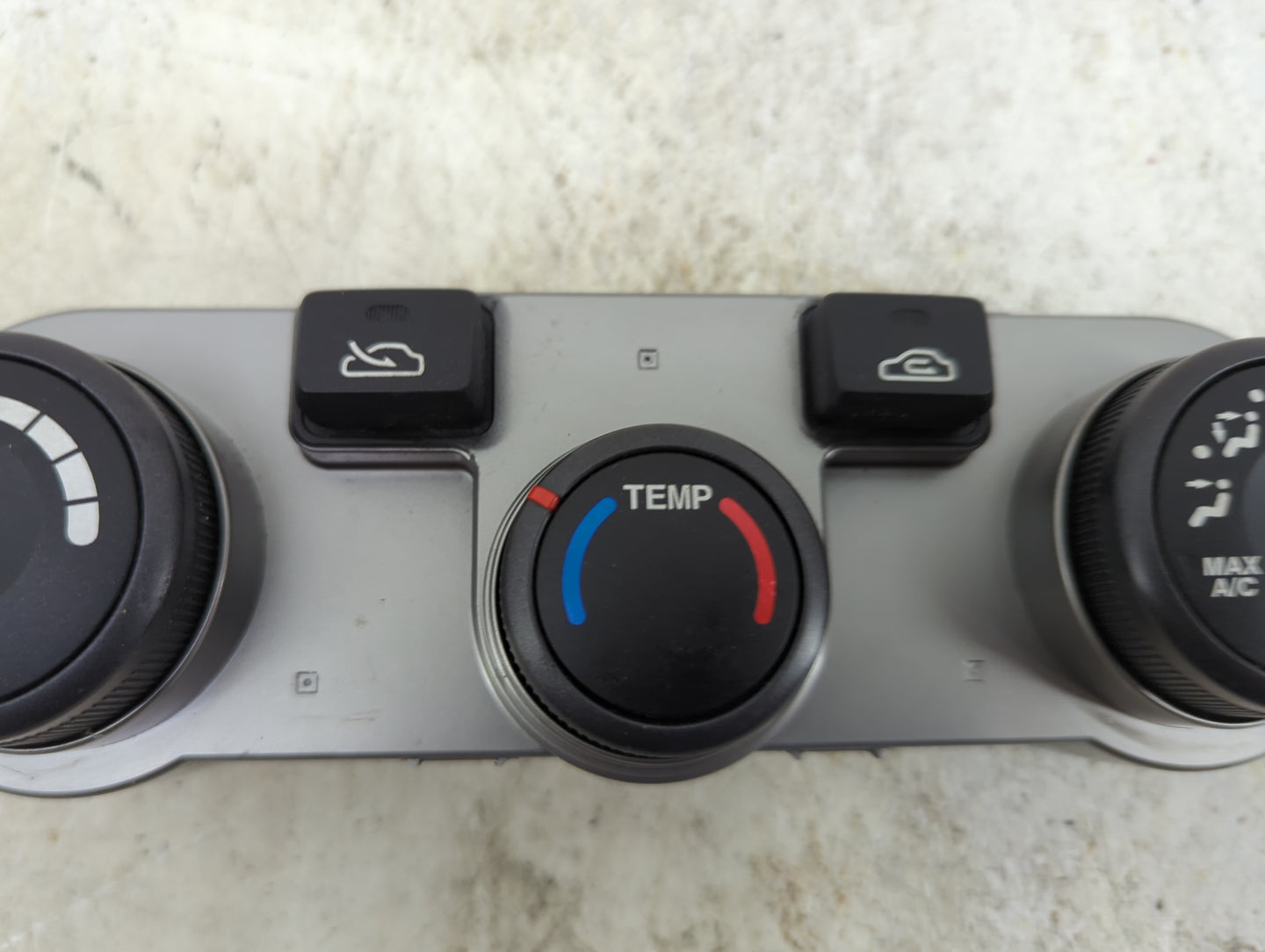 2010-2011 Kia Soul Climate Control Module Temperature AC/Heater Replacement P/N:97250-2KXXX SHP-T308 Fits Fits 2010 2011 OEM