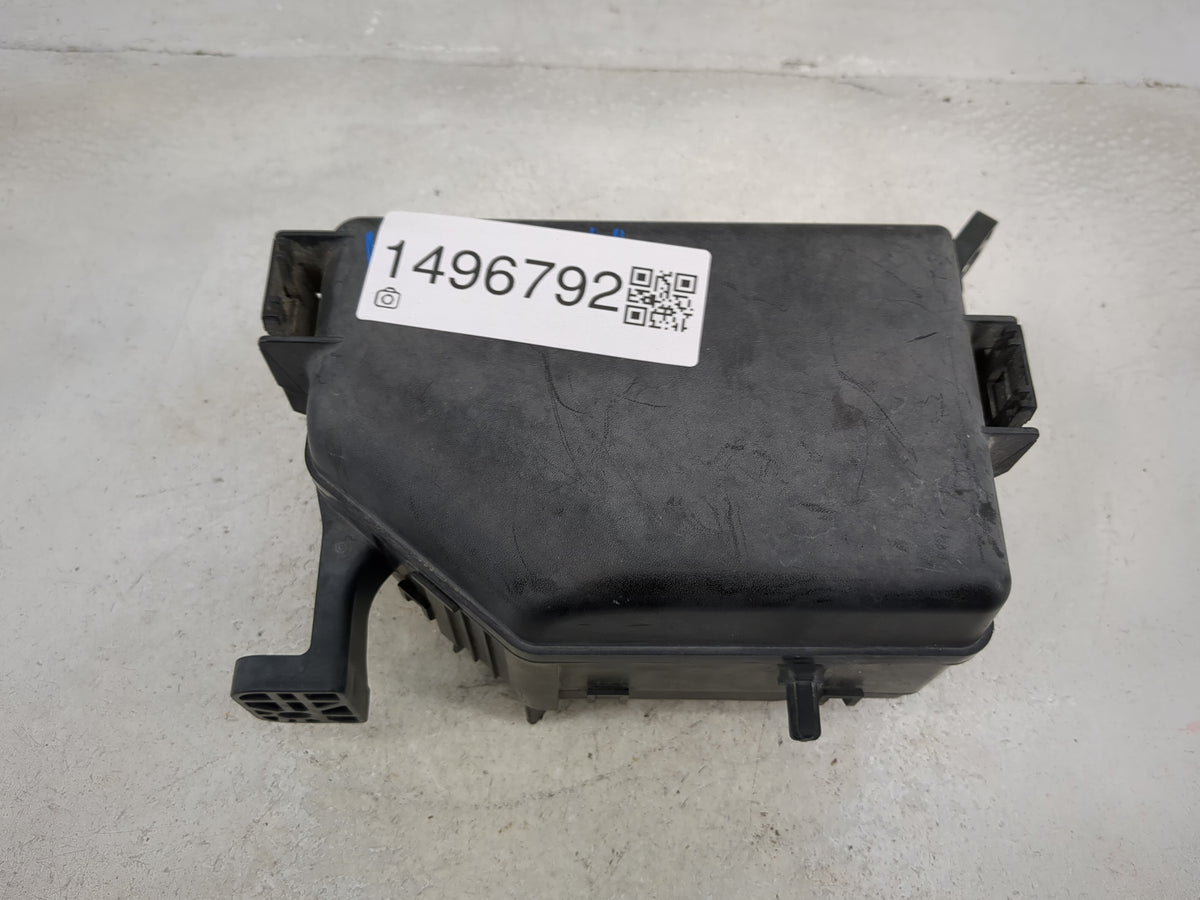 2010-2011 Kia Soul Fusebox Fuse Box Panel Relay Module P/N:912372K925 Fits Fits 2010 2011 OEM Used Auto Parts - Oemusedautop