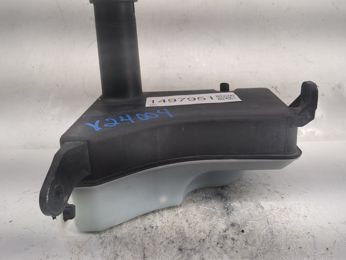 2010-2011 Kia Soul Radiator Coolant Overflow Expansion Tank Bottle 1497951 - Oemusedautoparts1.com