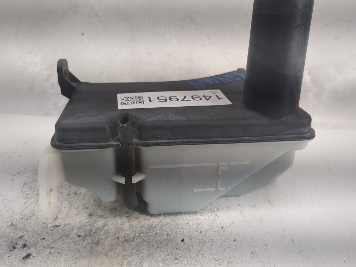 2010-2011 Kia Soul Radiator Coolant Overflow Expansion Tank Bottle 1497951 - Oemusedautoparts1.com