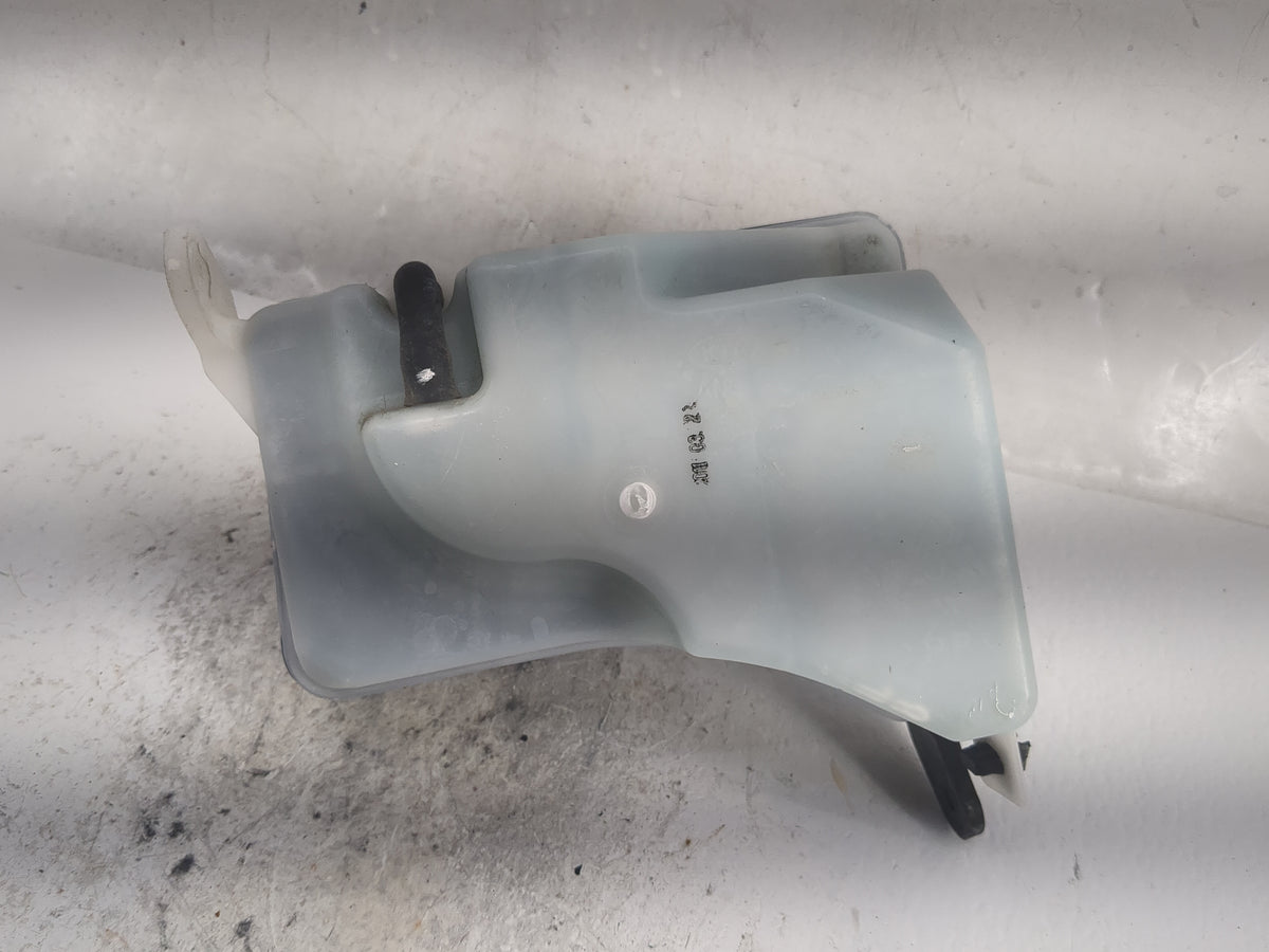 2010-2011 Kia Soul Radiator Coolant Overflow Expansion Tank Bottle 1497951 - Oemusedautoparts1.com