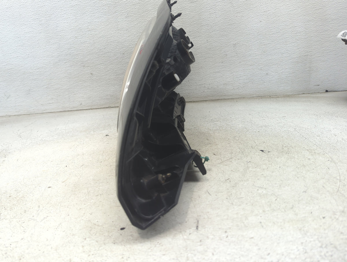 2010-2011 Kia Soul Driver Left Side Deck Lid Mounted Tail Light 1499618 - Oemusedautoparts1.com