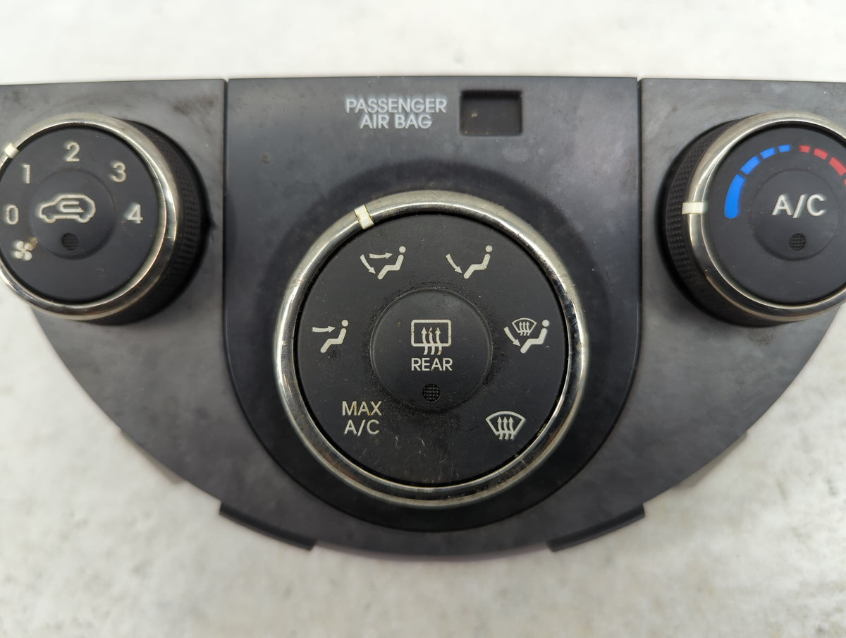 2010-2011 Kia Soul Climate Control Module Temperature AC/Heater Replacement P/N:97250-2K Fits Fits 2010 2011 OEM Used Auto P