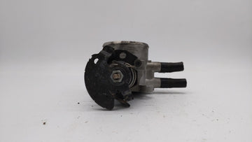 2010-2011 Kia Soul Throttle Body Fits Fits 2007 2008 2009 2010 2011 2012 OEM Used Auto Parts