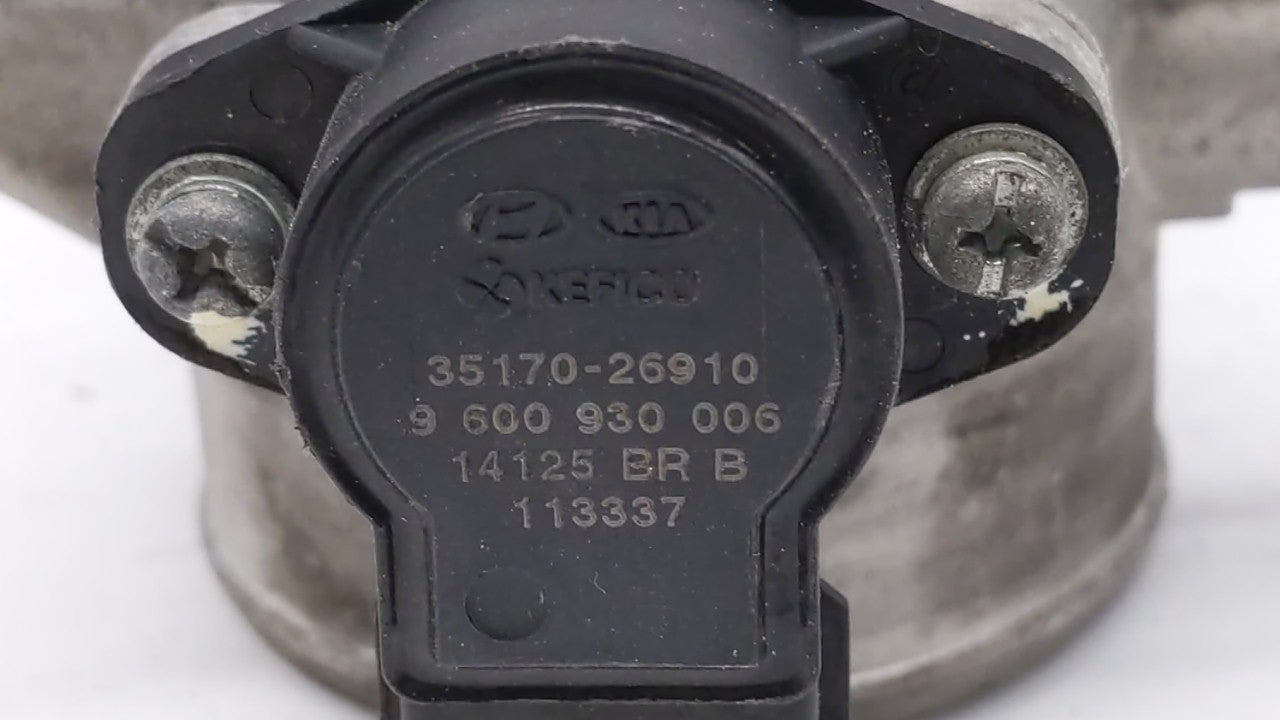 2010-2011 Kia Soul Throttle Body Fits Fits 2007 2008 2009 2010 2011 2012 OEM Used Auto Parts - Oemusedautoparts1.com
