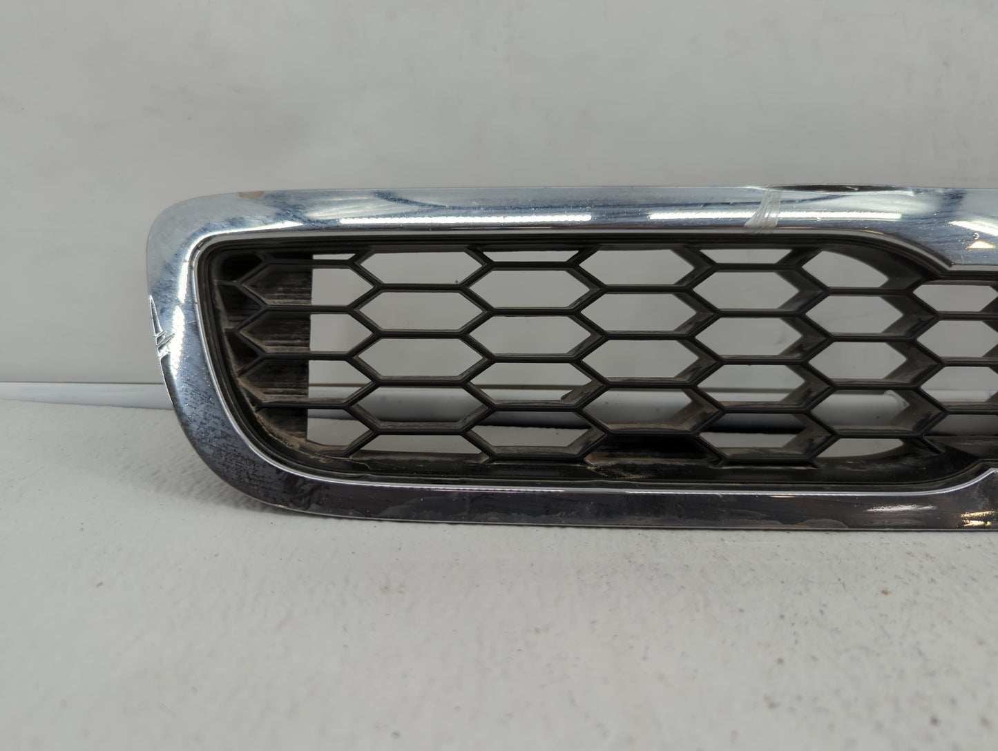 2010-2011 Kia Soul Front Bumper Grille Cover - Oemusedautoparts1.com