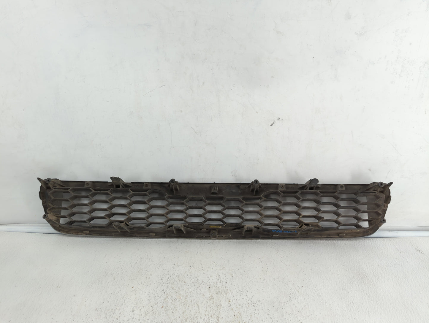 2010-2011 Kia Soul Front Bumper Grille Cover - Oemusedautoparts1.com