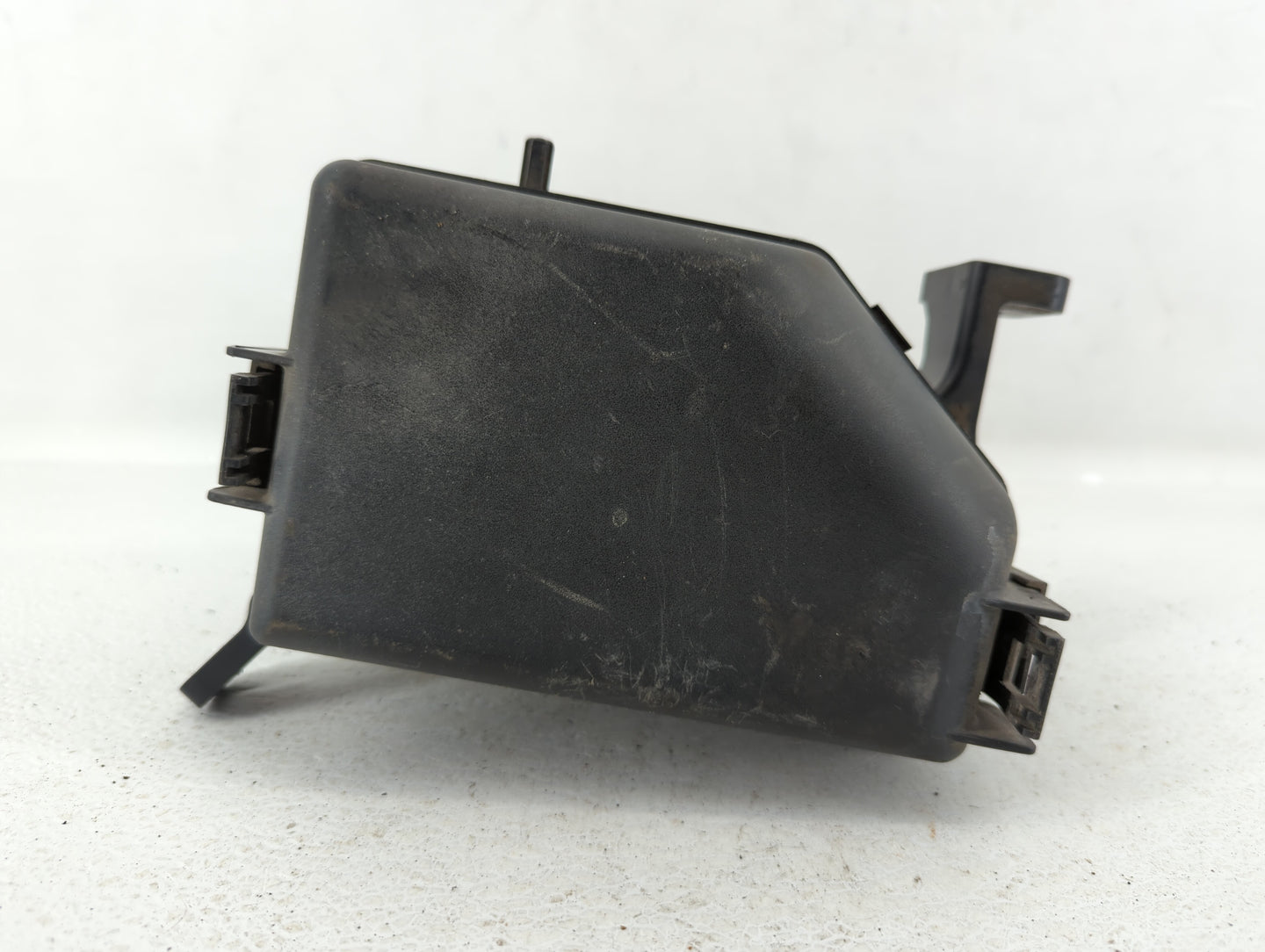 2010-2011 Kia Soul Fusebox Fuse Box Panel Relay Module P/N:91950-2K360 Fits Fits 2010 2011 OEM Used Auto Parts - Oemusedauto